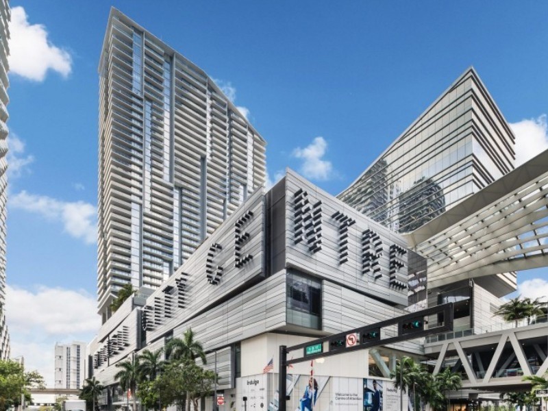 88 SW 7th St - Florida - Miami - 33130